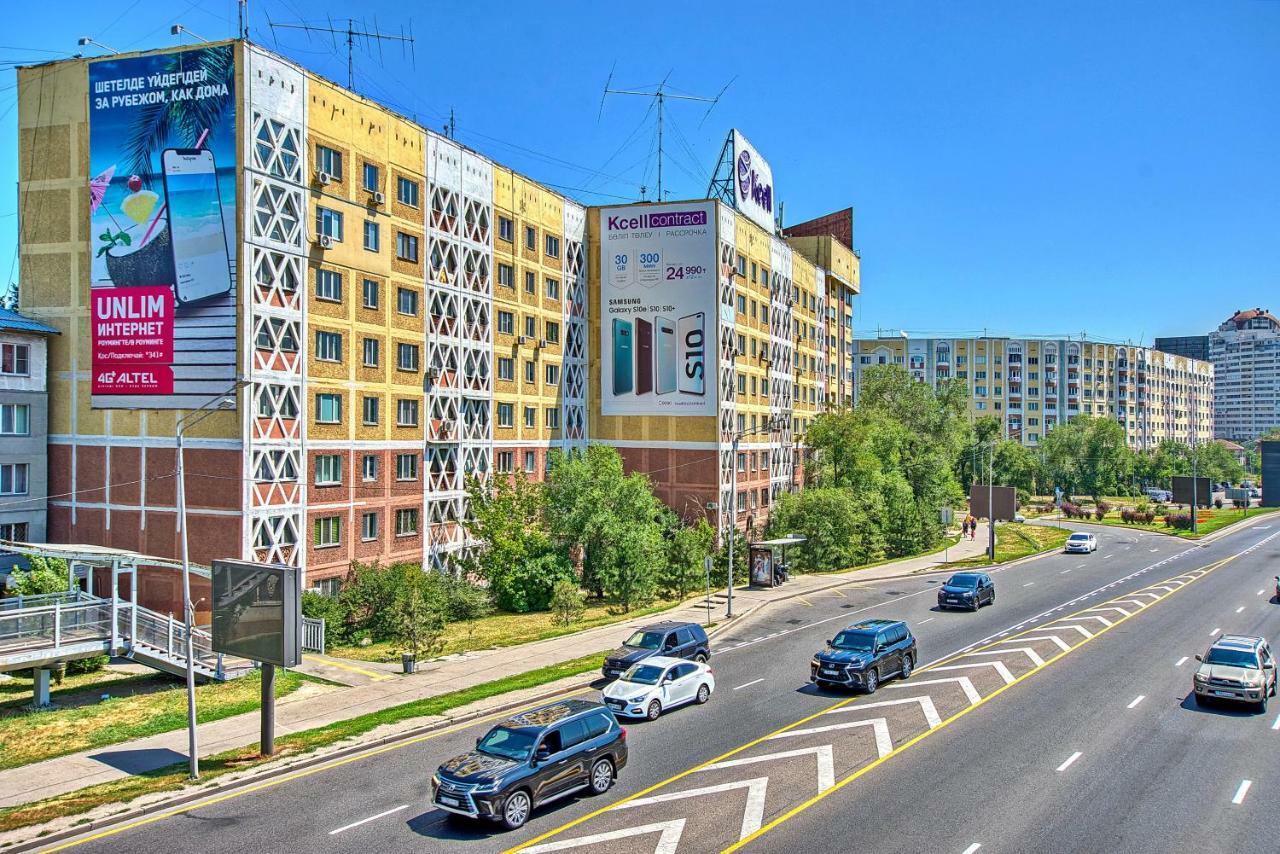 Apartment Near The President'S Park. Orbita-2 Alma-Ata Buitenkant foto